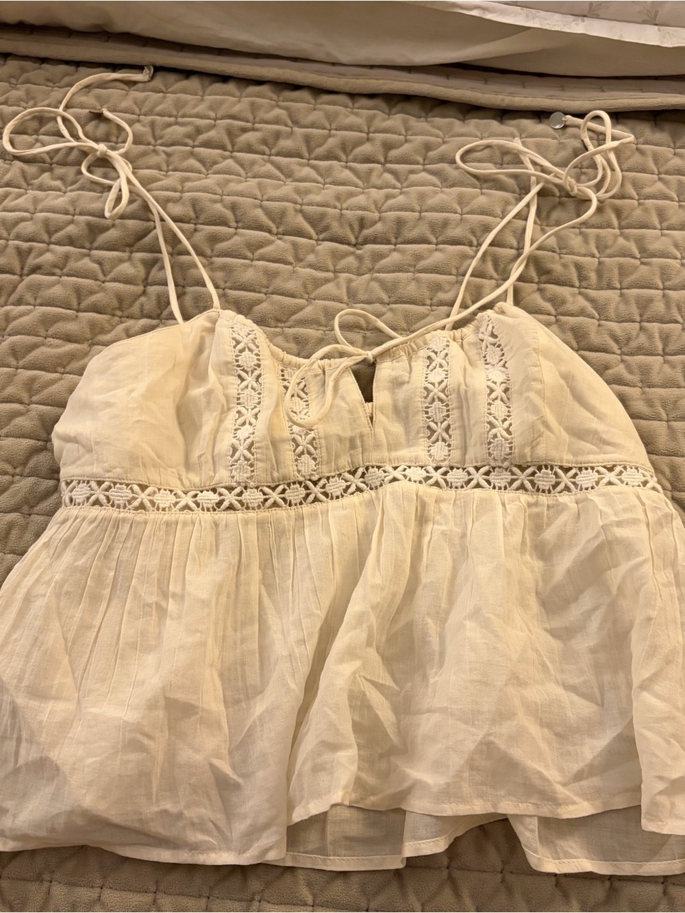 American Eagle Outfitters Cream Cotton Tee